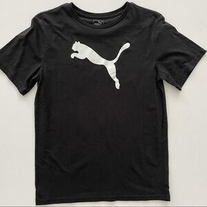 Puma Boys Black Logo Tee Size XL (18-20)